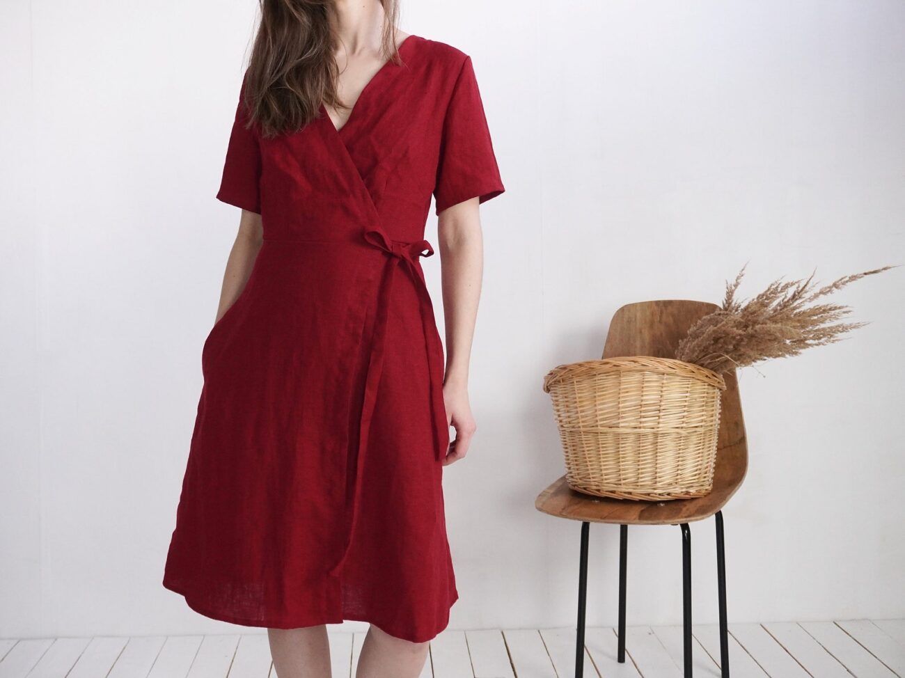 Elegant Linen Wrap Dress for Weddings and Summer Evenings M24