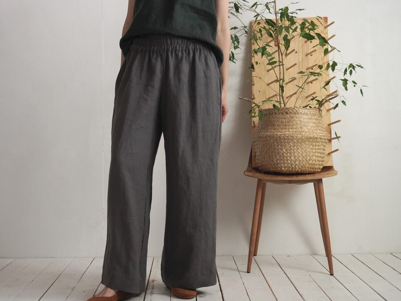 Malusta Women's Linen Suit: Jacket and Wide Leg Trousers