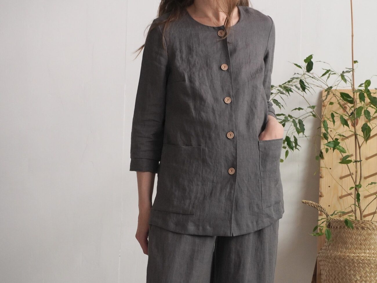 Malusta Women's Linen Suit: Jacket and Wide Leg Trousers