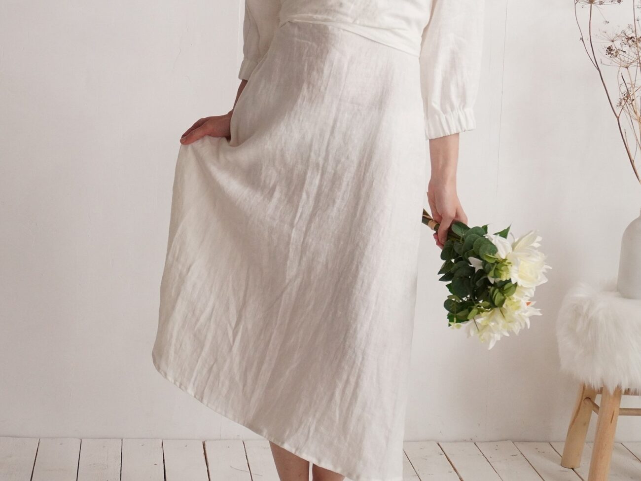 Malusta Linen Wedding Dress with Bow and Long Sleeves